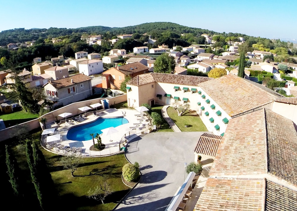 HOTEL LE MAS DE JOSSYL 31/37