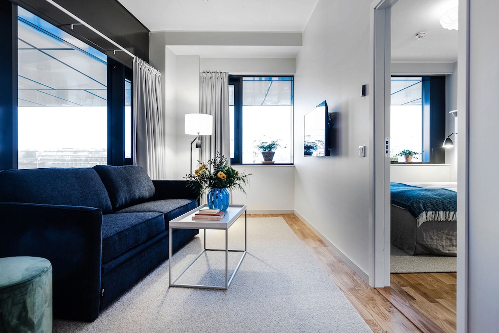Biz Apartment Bromma 10/24