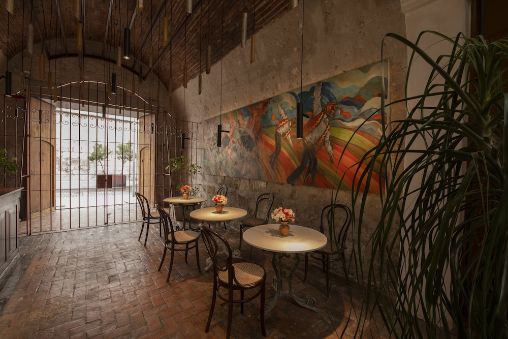 LA HOSTERIA 33/47