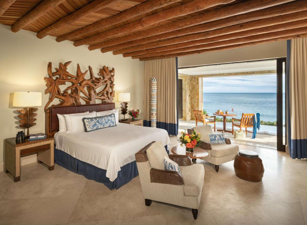 JUNIOR SUITE, KING BED, WITH VIEW, PLUNGE POOL