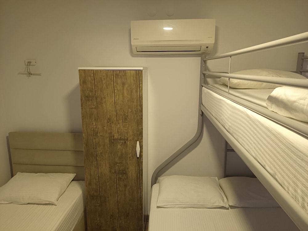 Ena Serenity Boutique Hotel 20/73