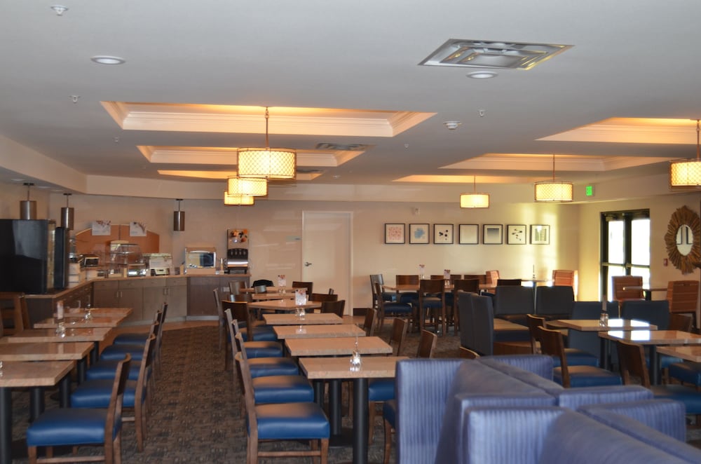 Holiday Inn Express Suites Springville South Provo Area 53/73