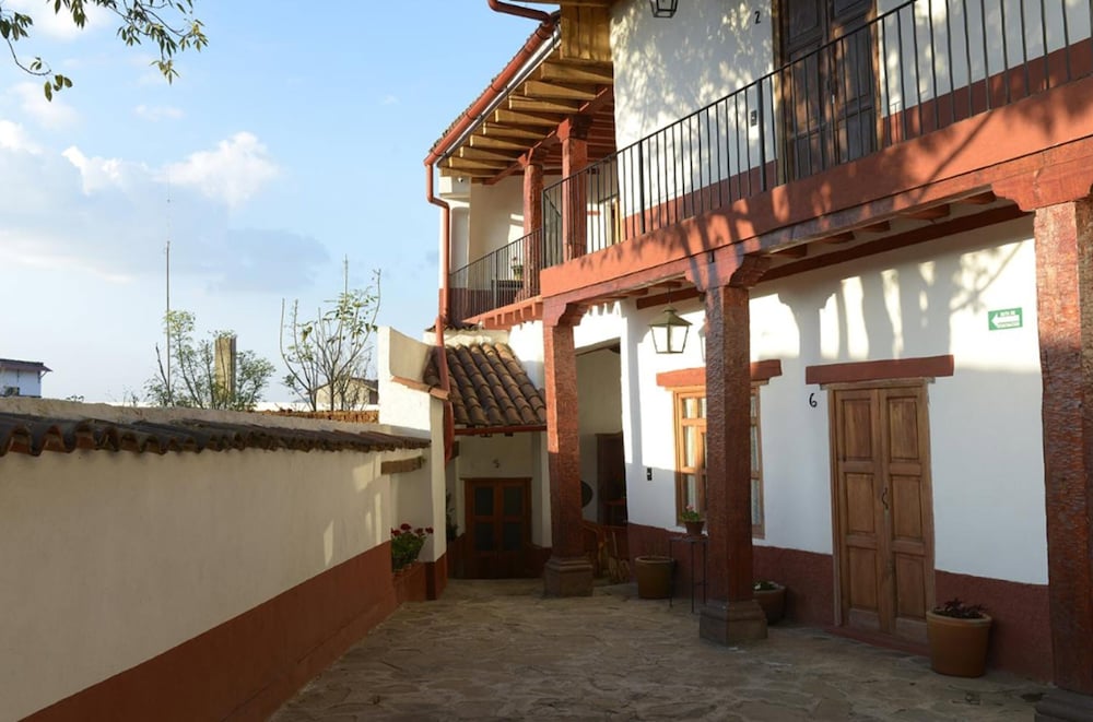 Hotel Posada La Basilica 6/72