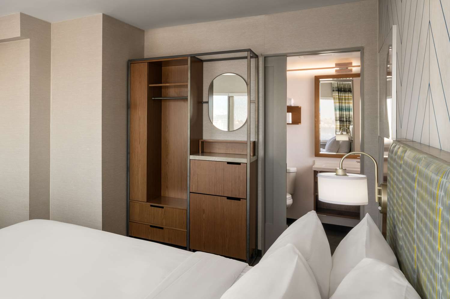Hampton Inn by Hilton Long Island City New York 14/14