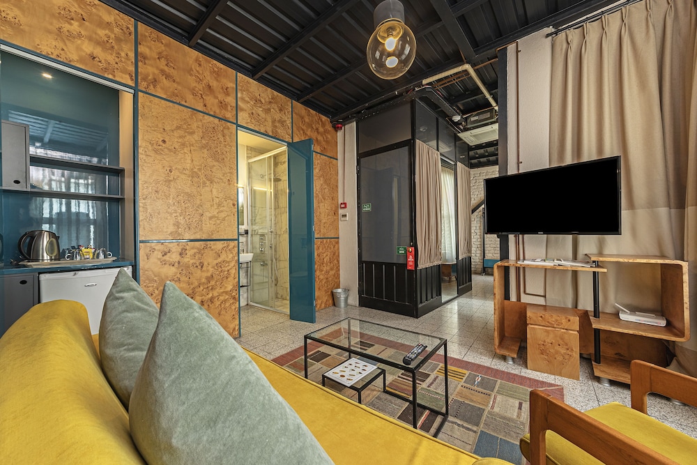 Raven Istanbul Suites 54/57