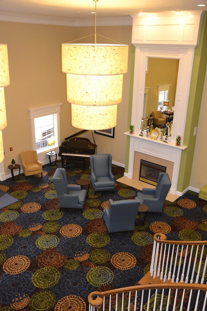 Holiday Inn Express & Suites Bloomington - Normal, an IHG Hotel 42/69
