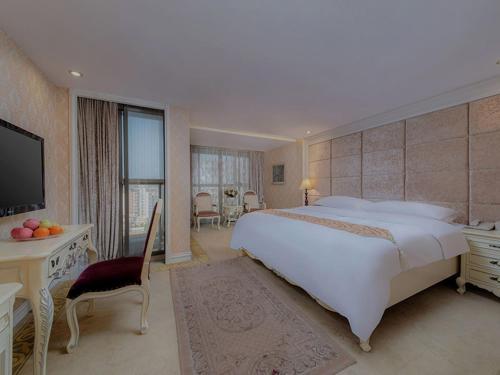 Vienna Hotel (Shenzhen Gongmingfa North Road) 24/34