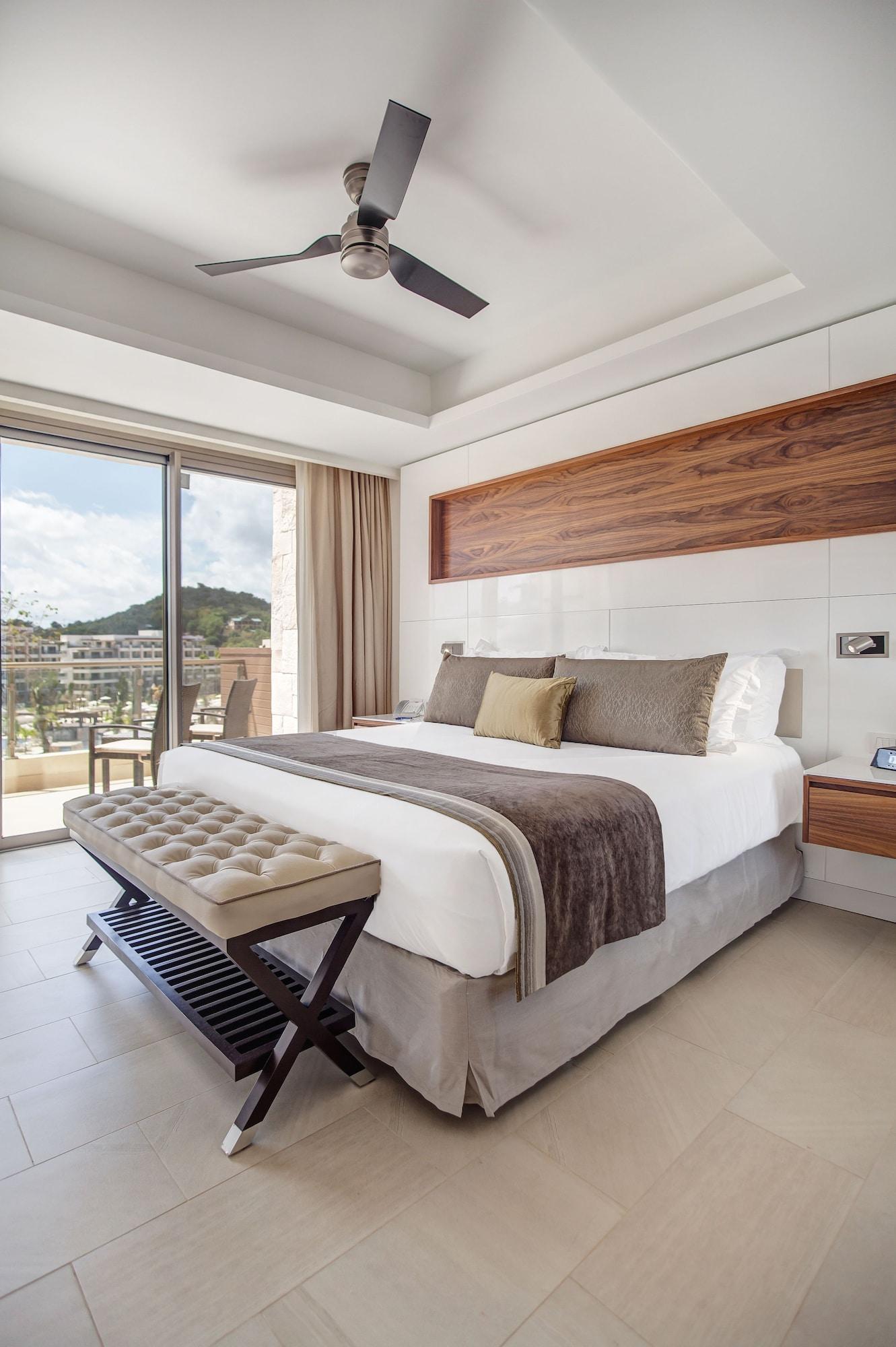 1 Bedroom, Diamond Club, Swim Out, Presidential, Luxury