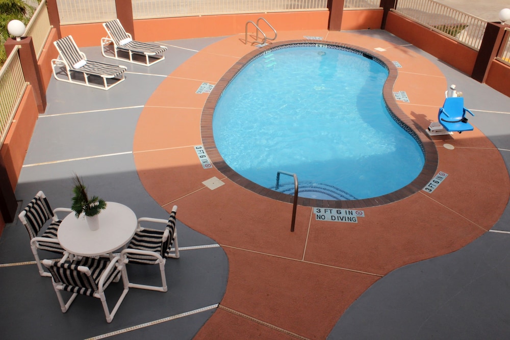 Texas Inn and Suites McAllen 36/47