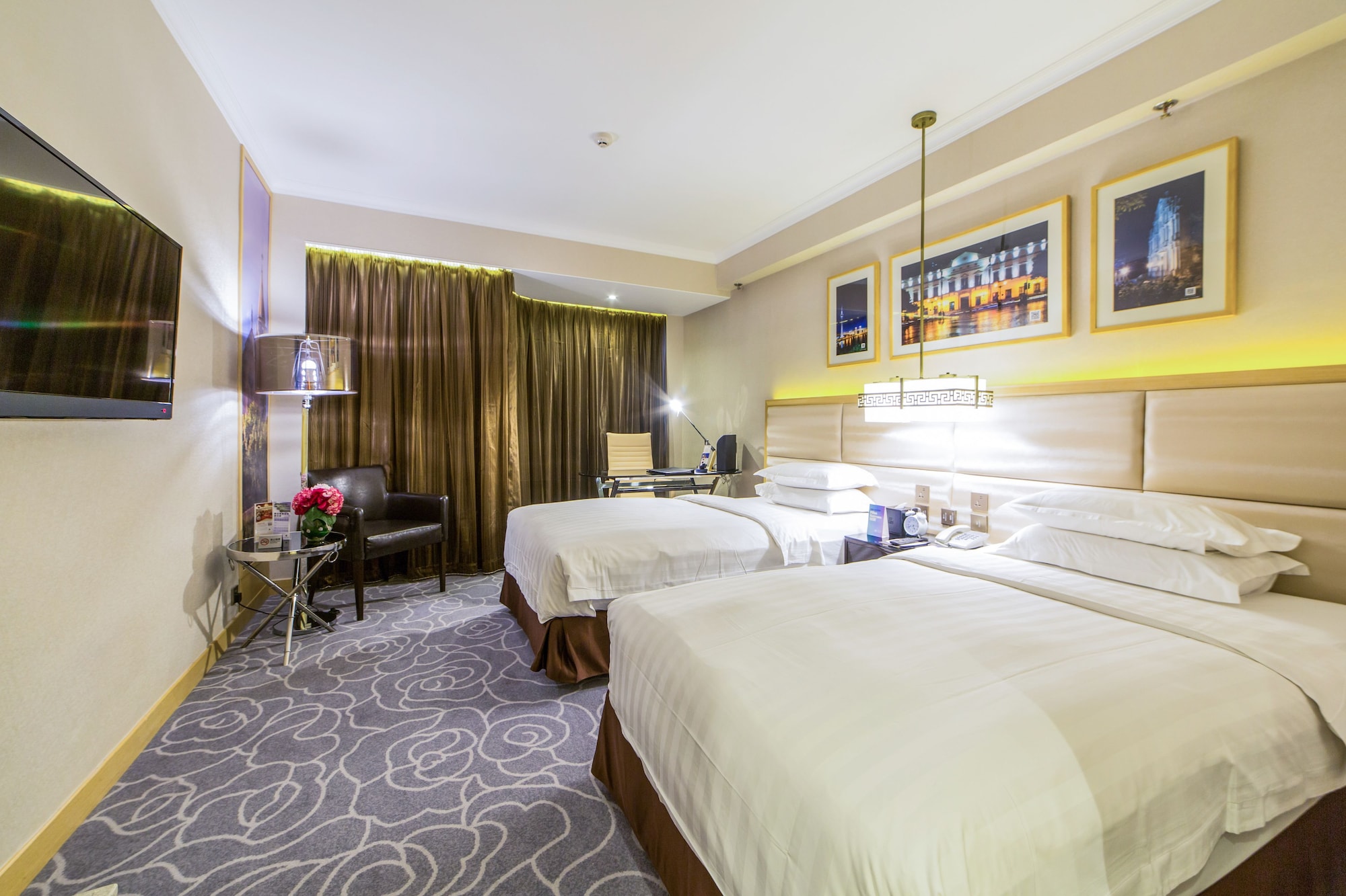 SUPERIOR, DOUBLE OR TWIN BED