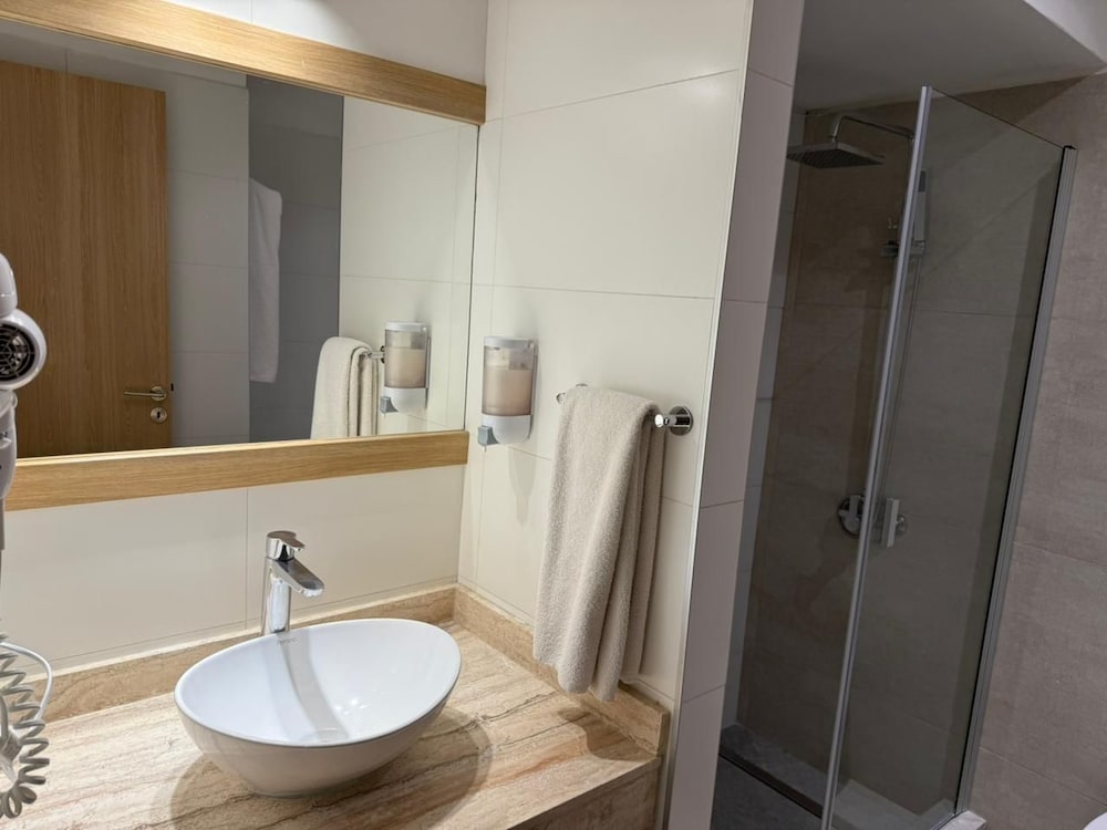Gran Hotel Dakar 47/50