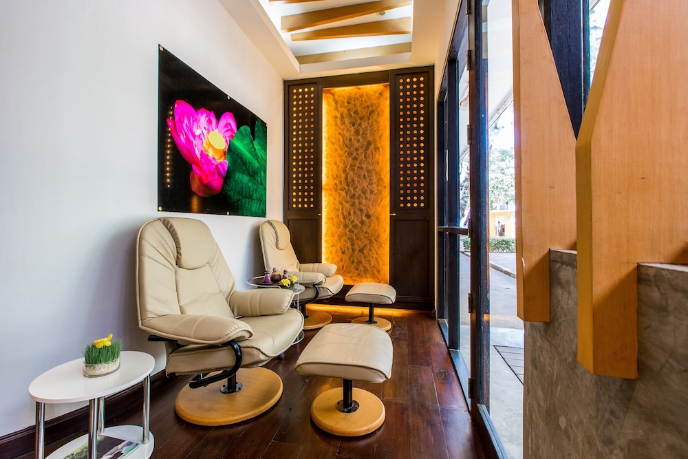 Nai Yang Beach Resort and Spa 40/61