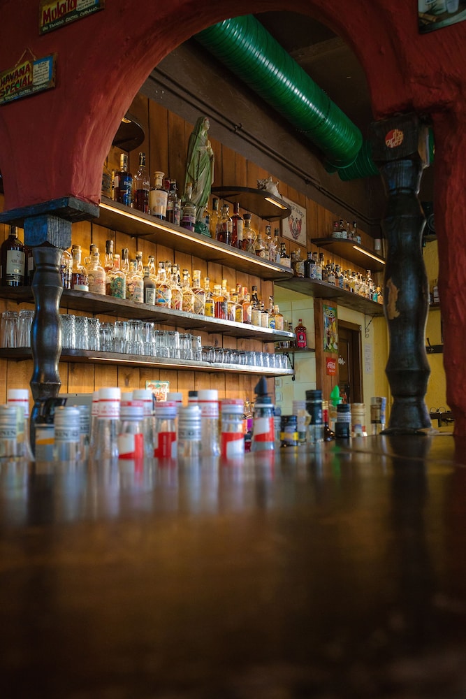 Cuba Bar & Hostel 30/34