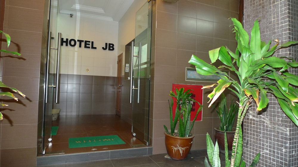 Hotel J.B. 3/19