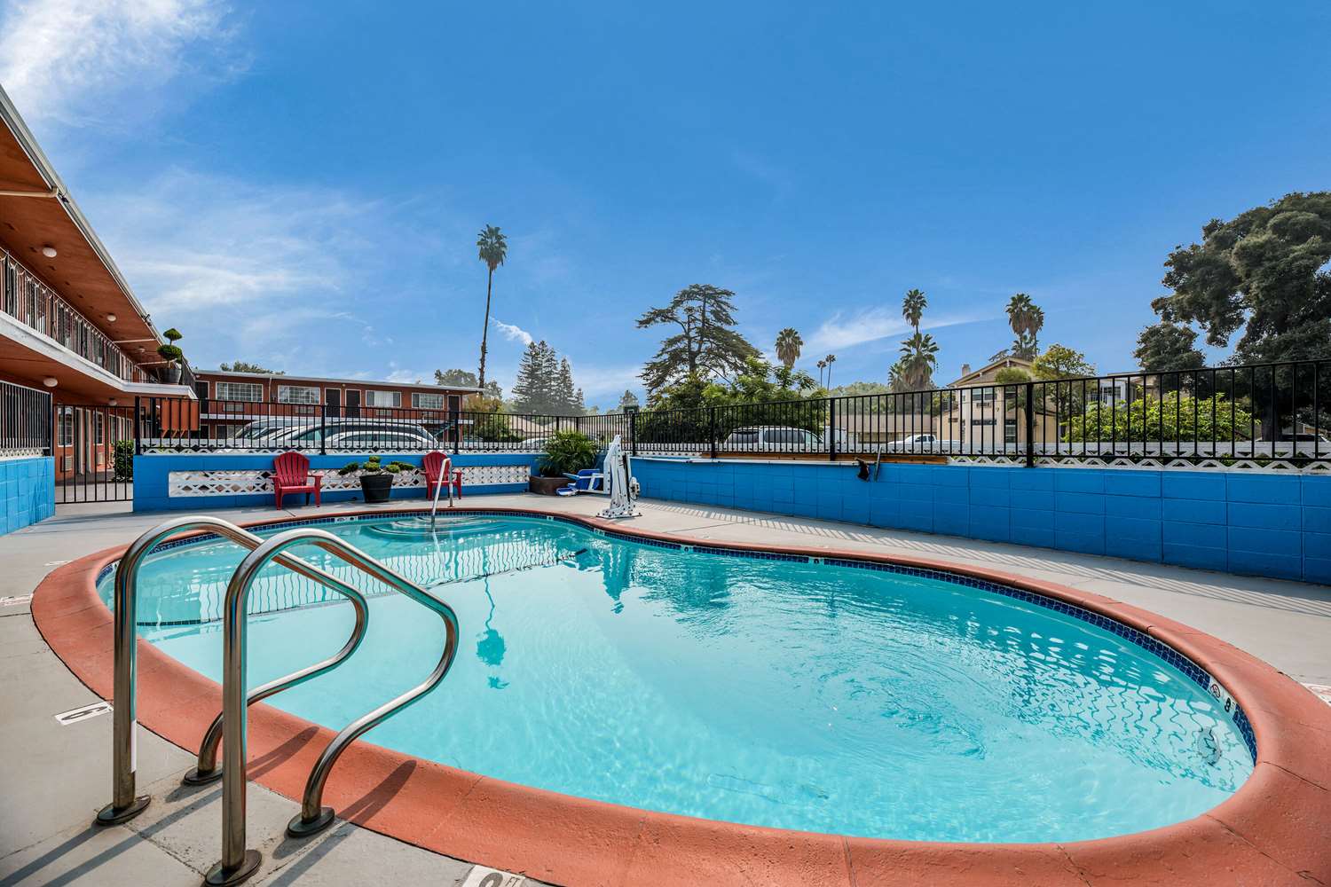 Rodeway Inn Modesto near Downtown CA 18/24