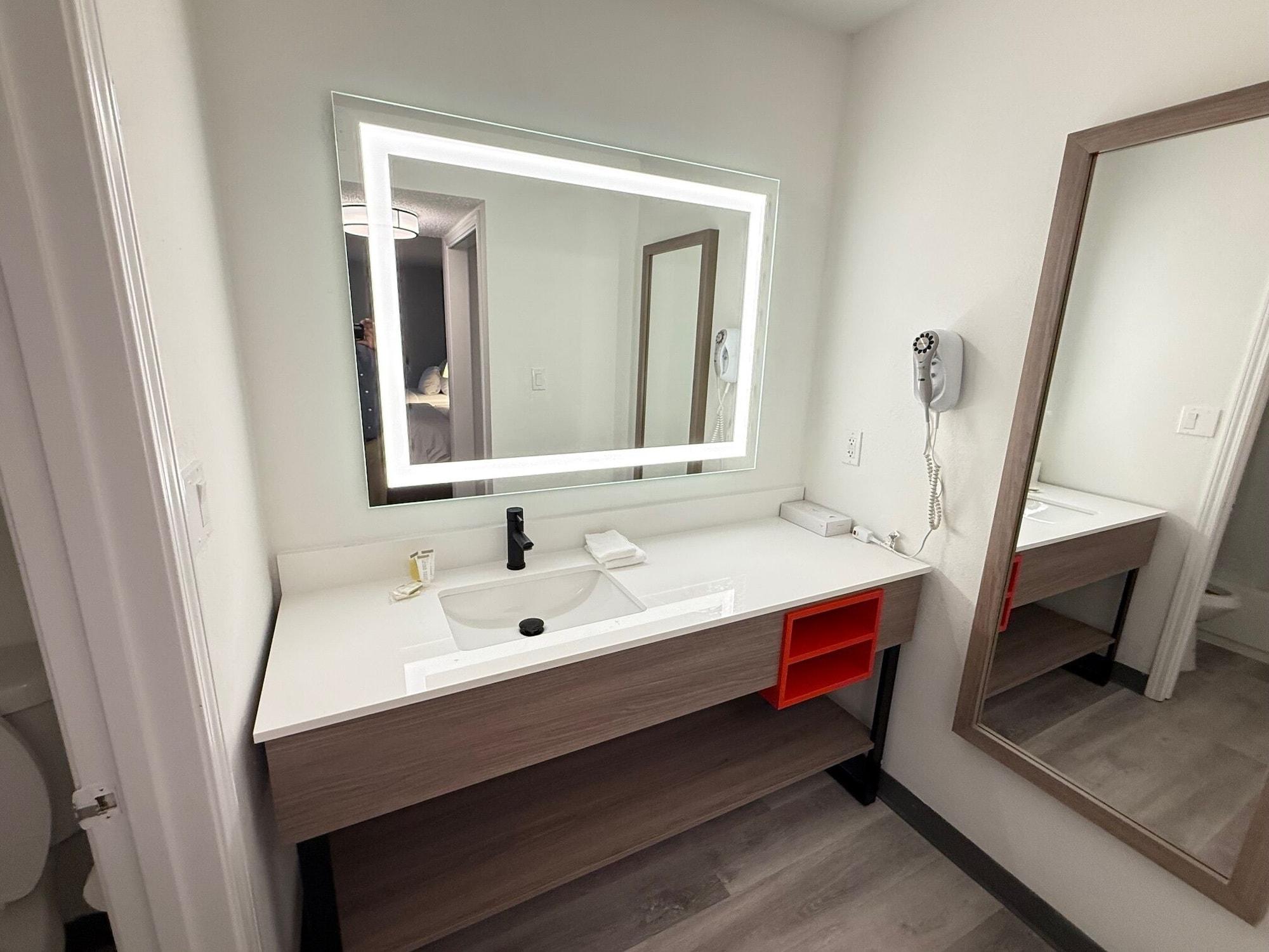 Deluxe, Penthouse Suite, Multiple Beds، Hawthorn Suites By Wyndham Tinton Falls 5/5