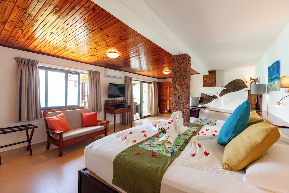 COLIBRI GUEST HOUSE(M) 19/54