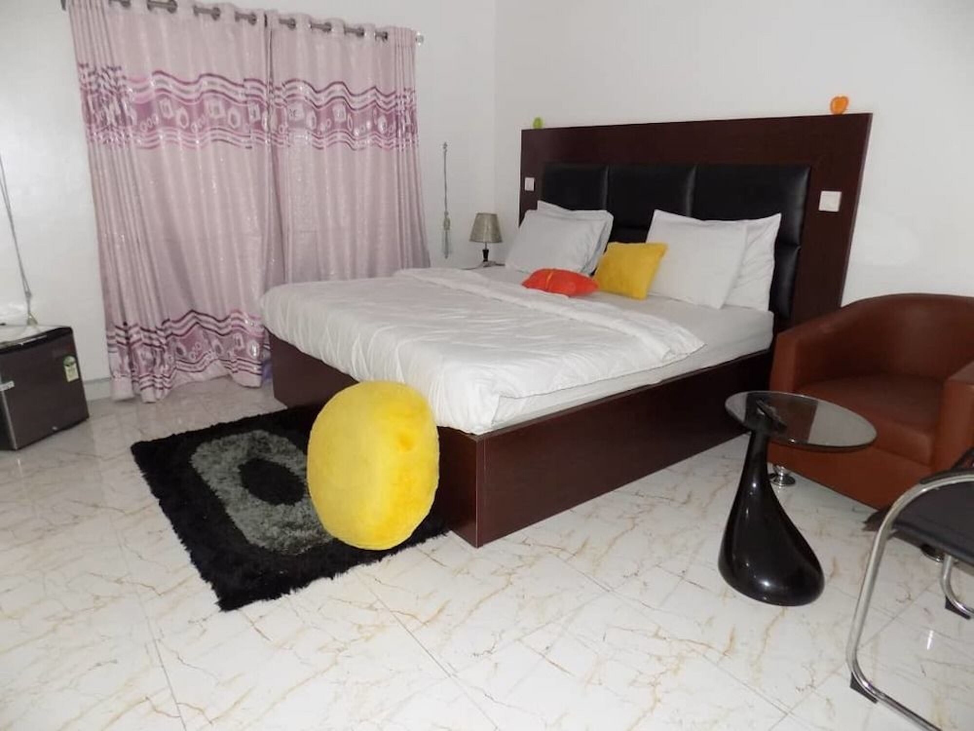 LUXURY, SUITE, QUEEN BED