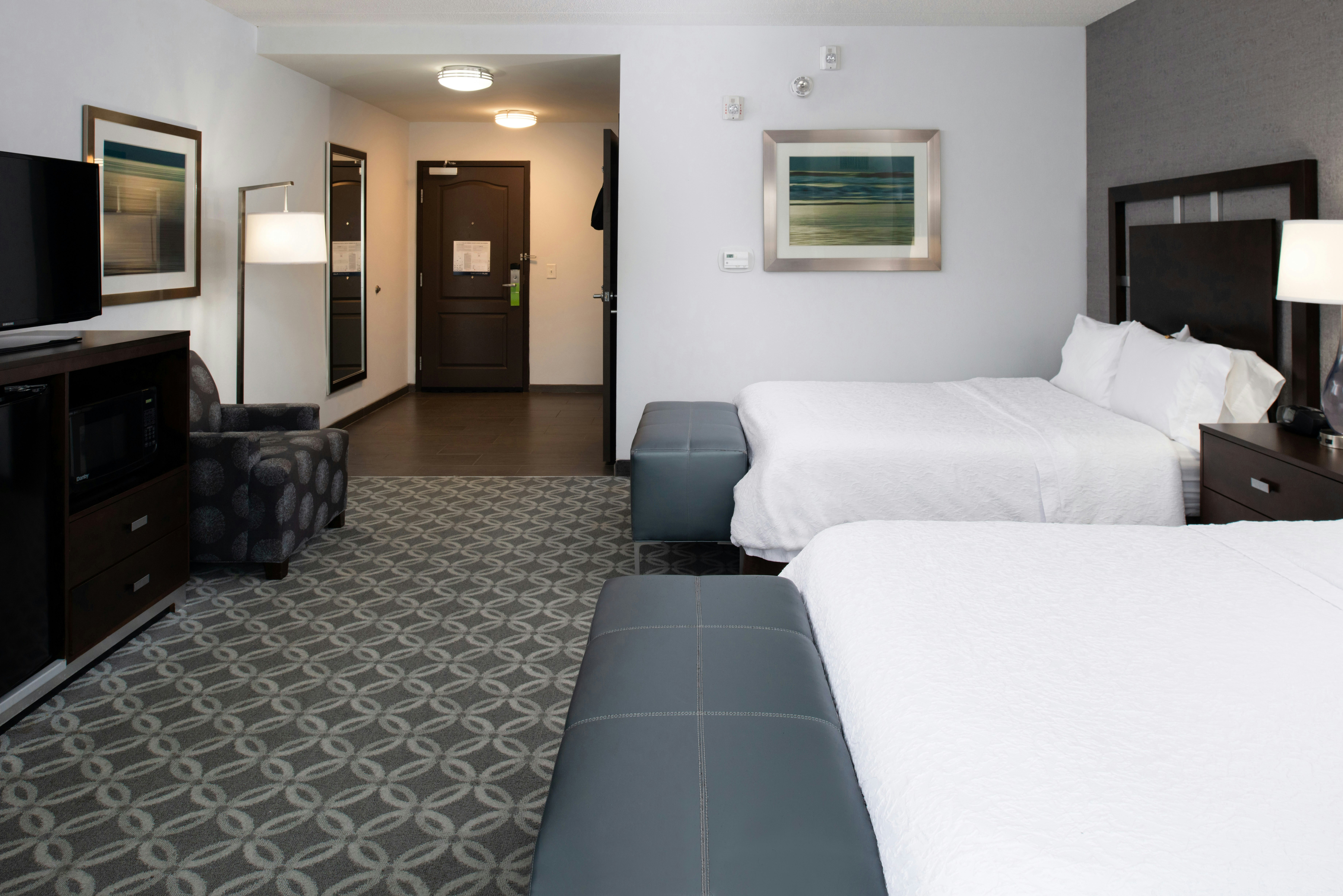 Hampton Inn And Suites Greensborocoliseum 15/59
