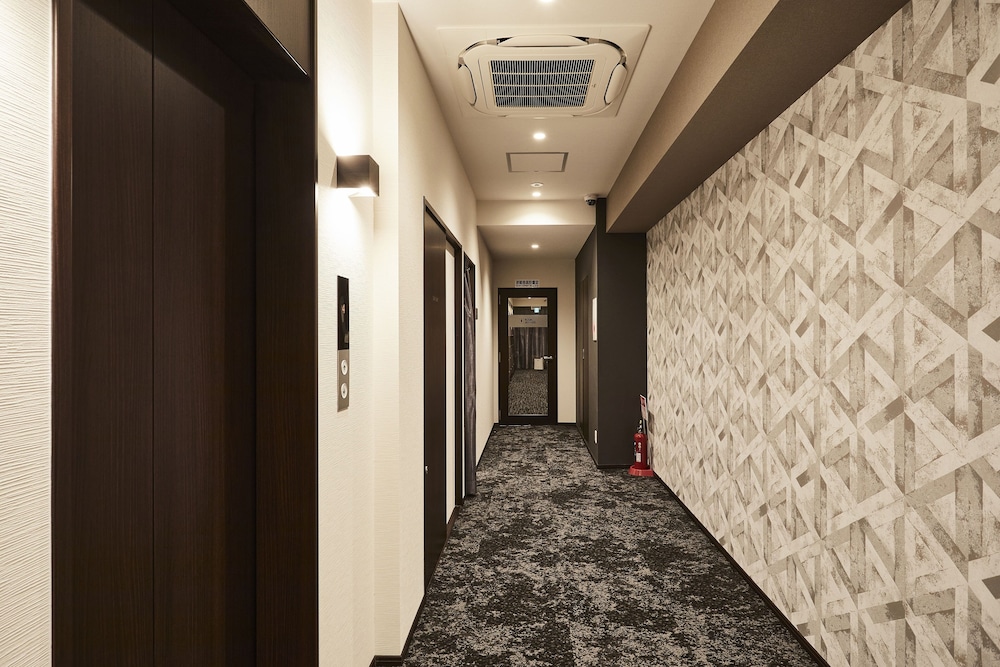 HOTEL THE ROCK 24/32