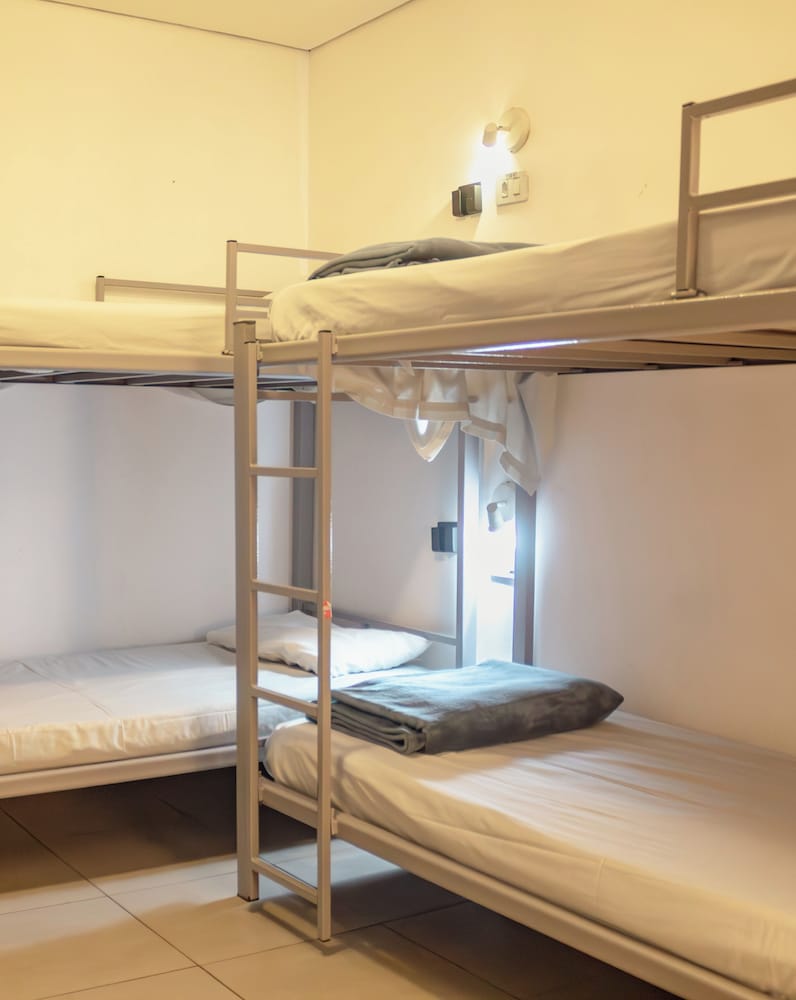 Soul Hostel 35/50