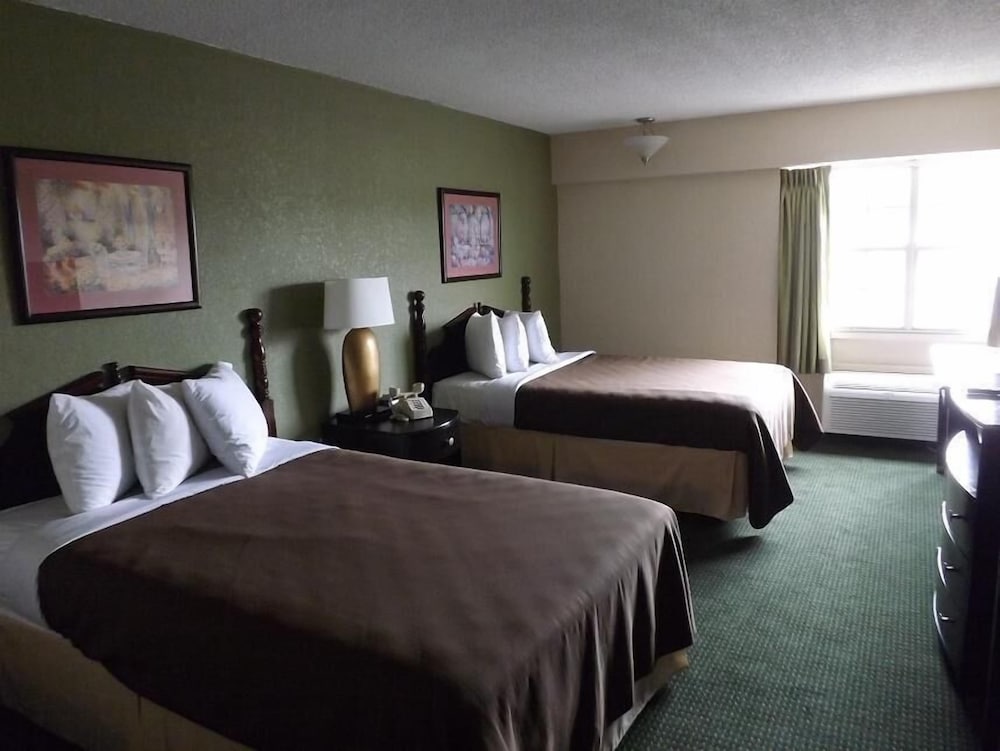 River Valley Inn and Suites 20/42