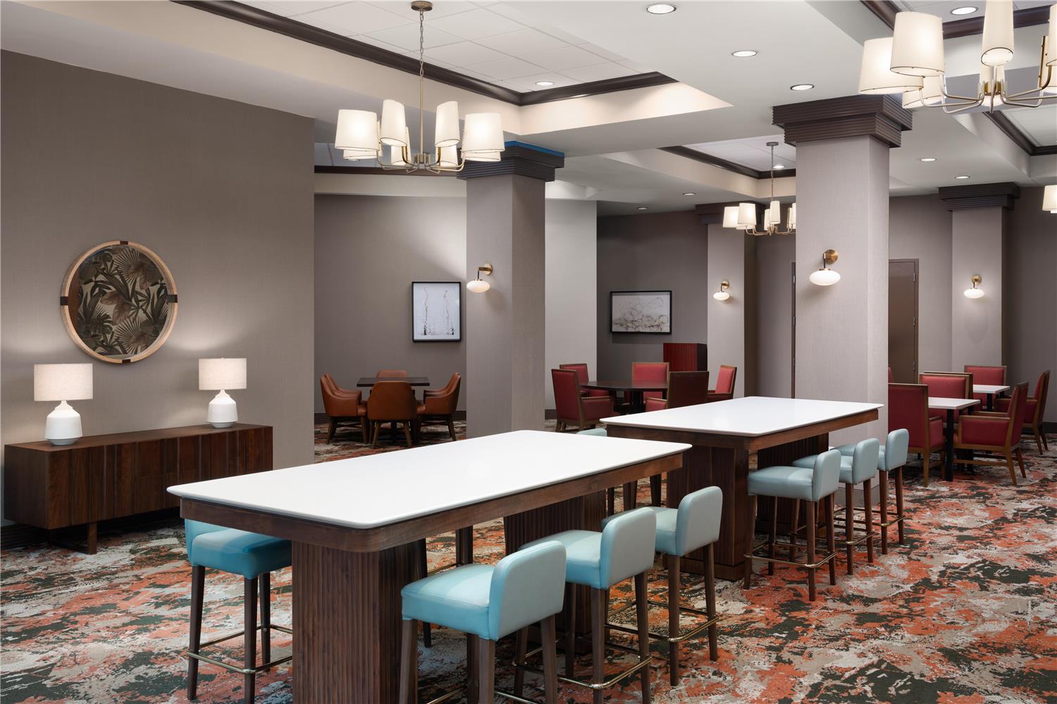 restaurant cafeteria