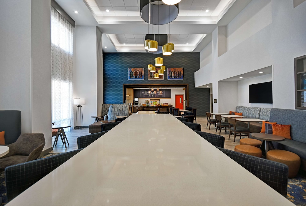 Hampton Inn Midland South 26/58