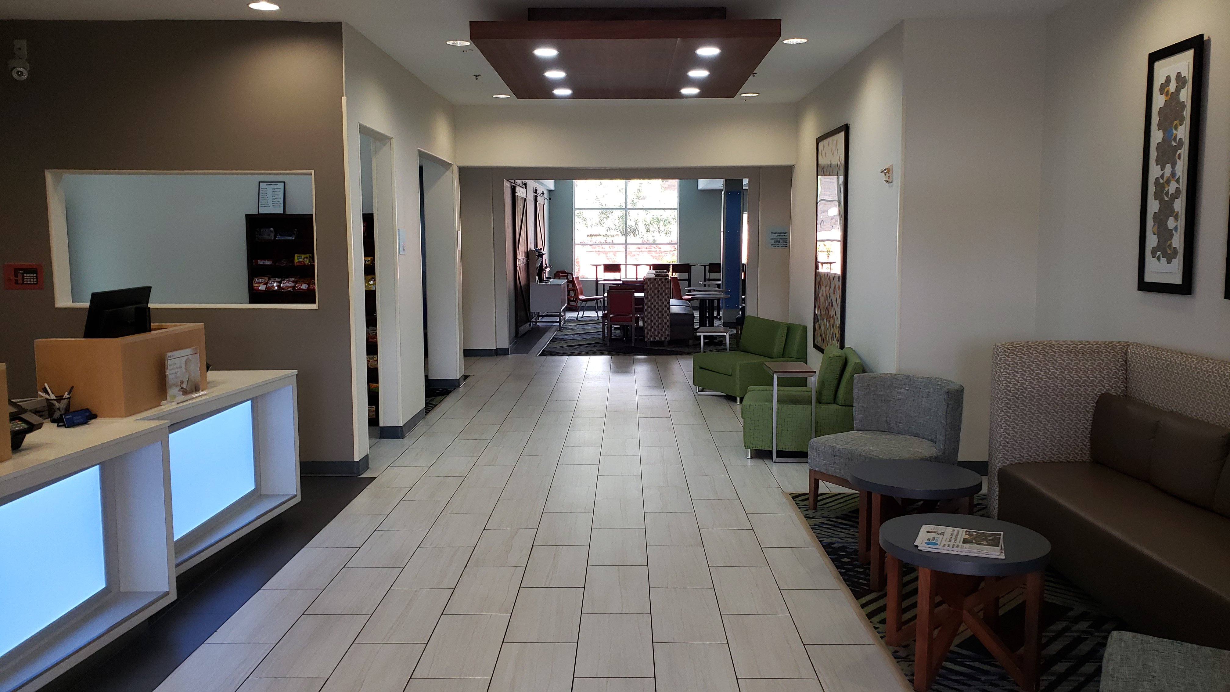 Holiday Inn Express Hotel & Suites Weslaco 35/56