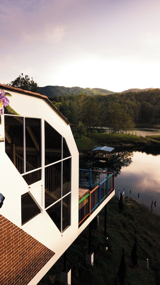 El Nido Hotel Guatape 3/50