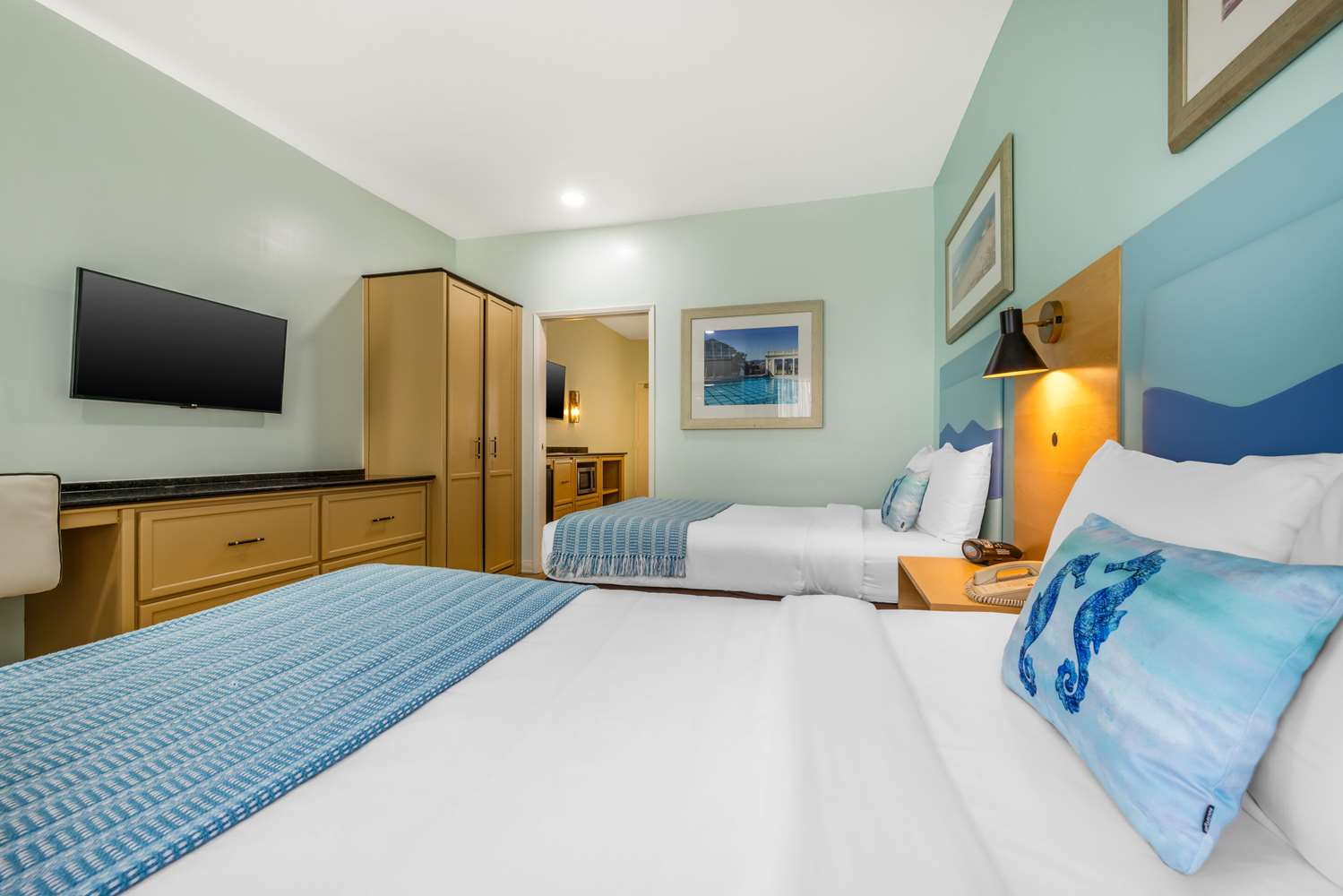 جناح بسريرين مزدوجين، Quality Suites Downtown San Luis Obispo CA 2/4