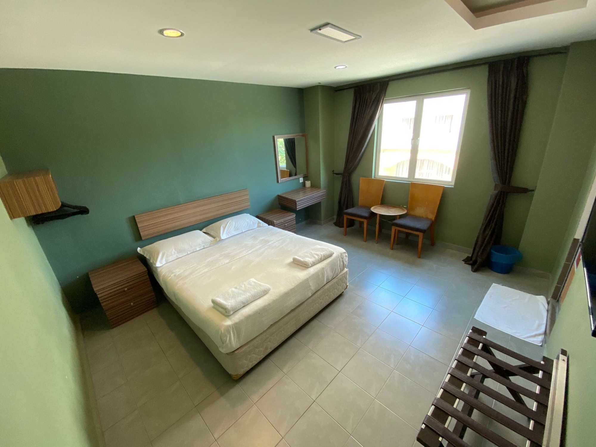 SUPERIOR, DOUBLE BED