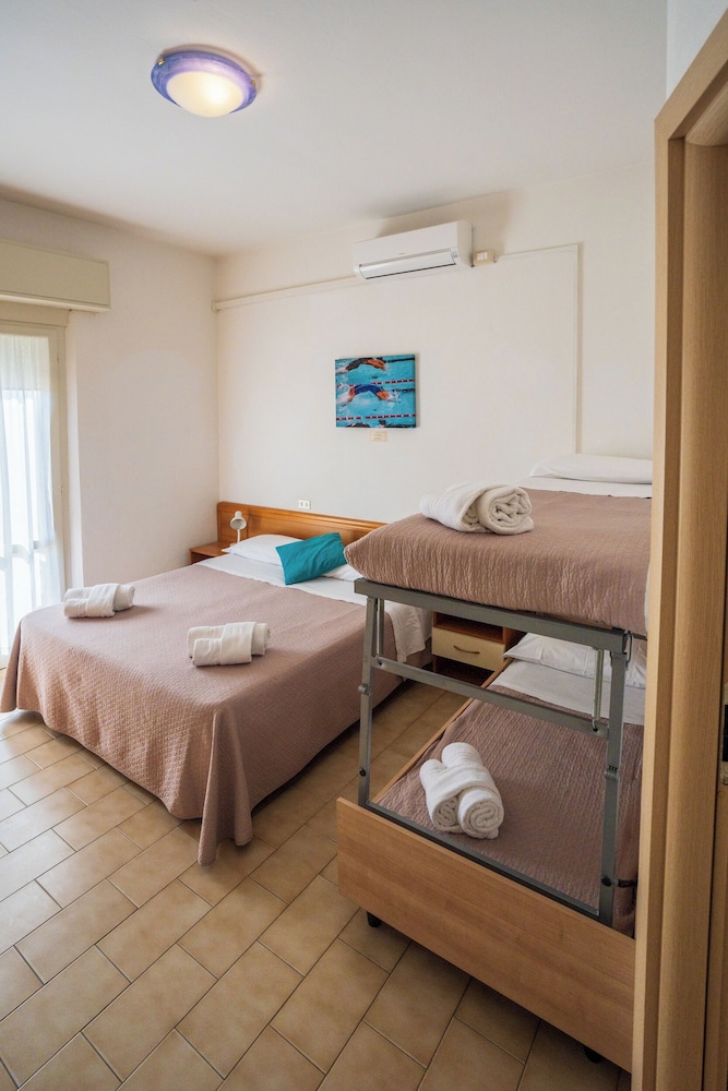 SPORTUR CLUB HOTEL 26/72