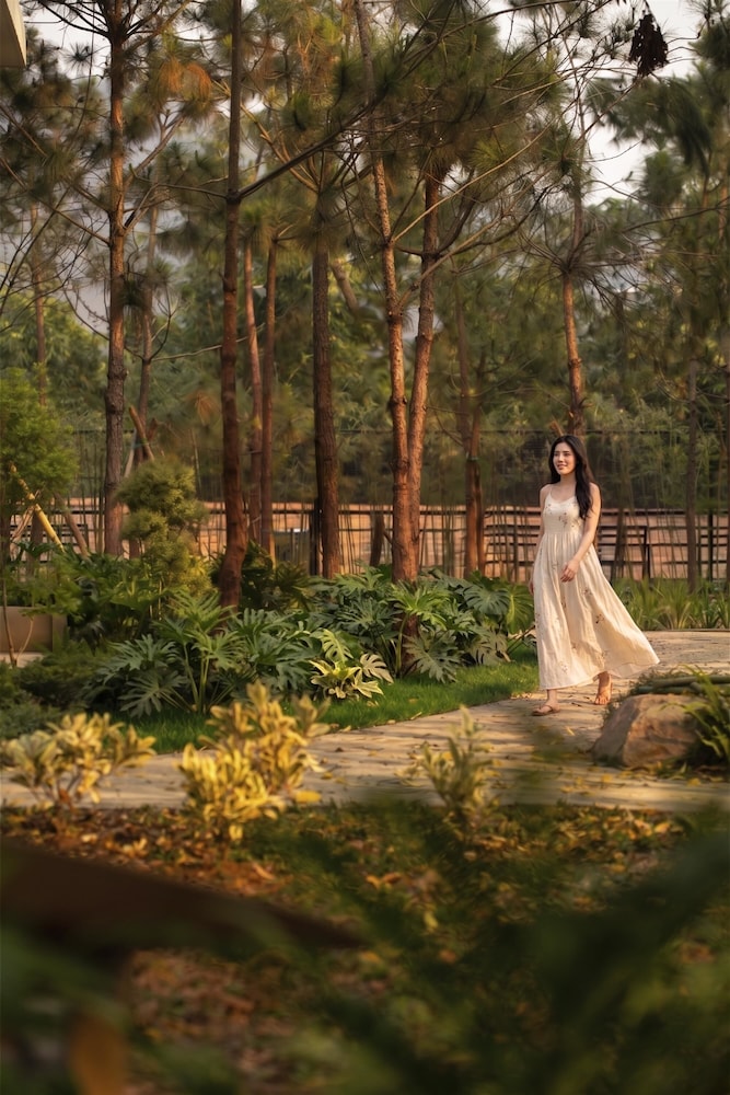 Rivana Retreat 39/46