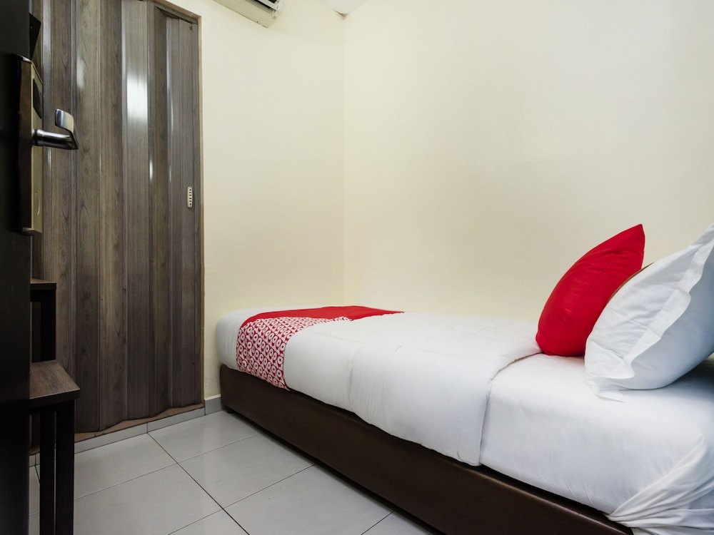 OYO 494 EG Hotel 15/26
