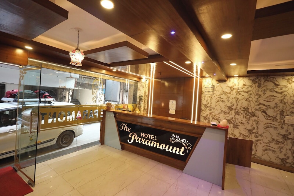Hotel The Paramont Delhi 3/50