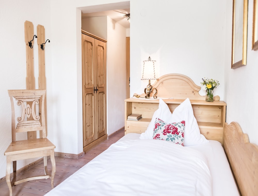 Salzburg Hotel Holznerwirt 11/50