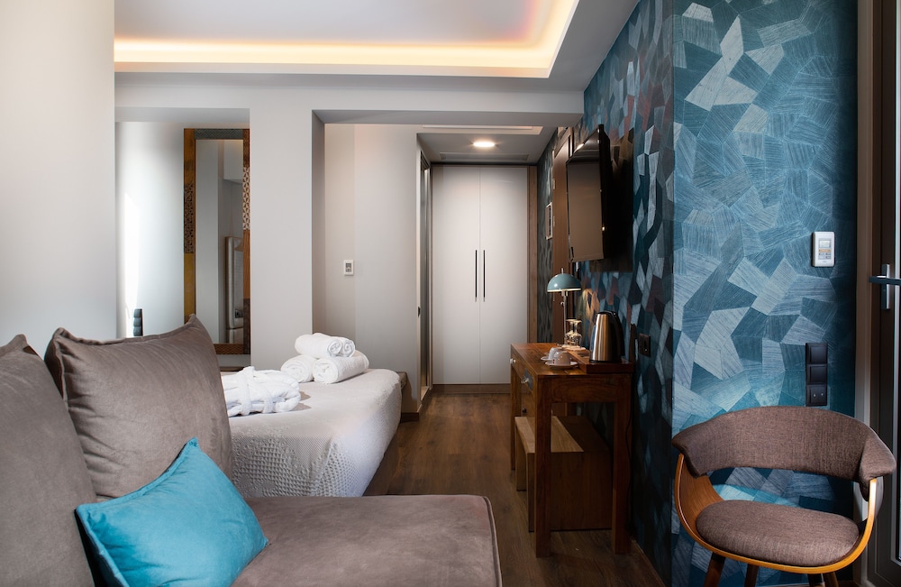 360 Degrees Pop Art Hotel 24/74