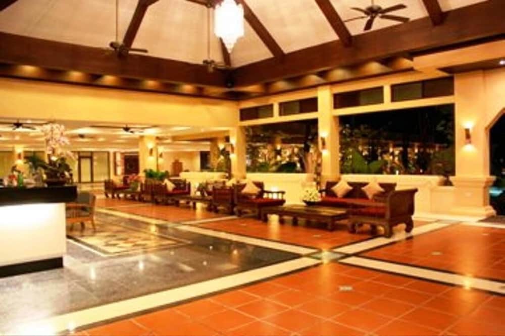 Avalon Beach Resort 62/74