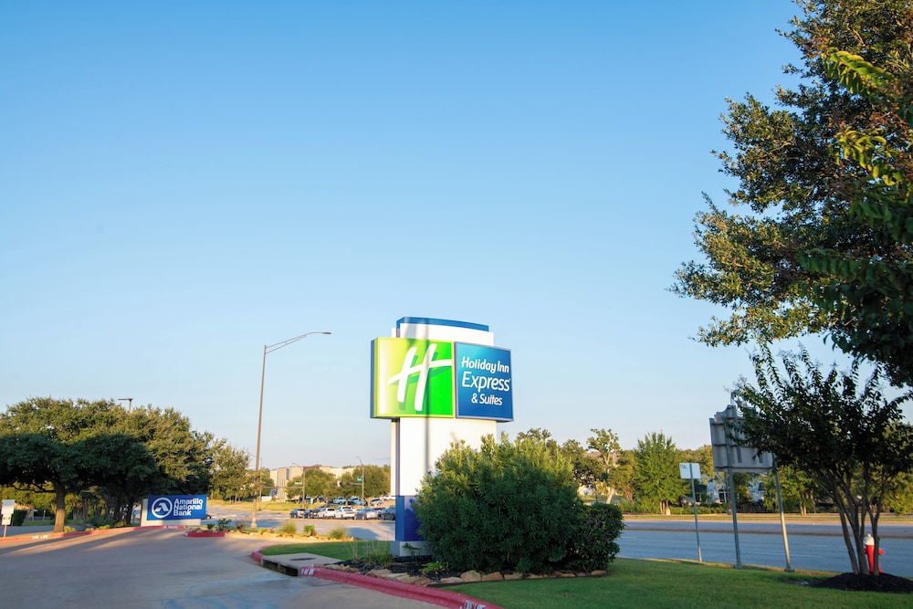 Holiday Inn Express Hotel Suites College Station 43/48