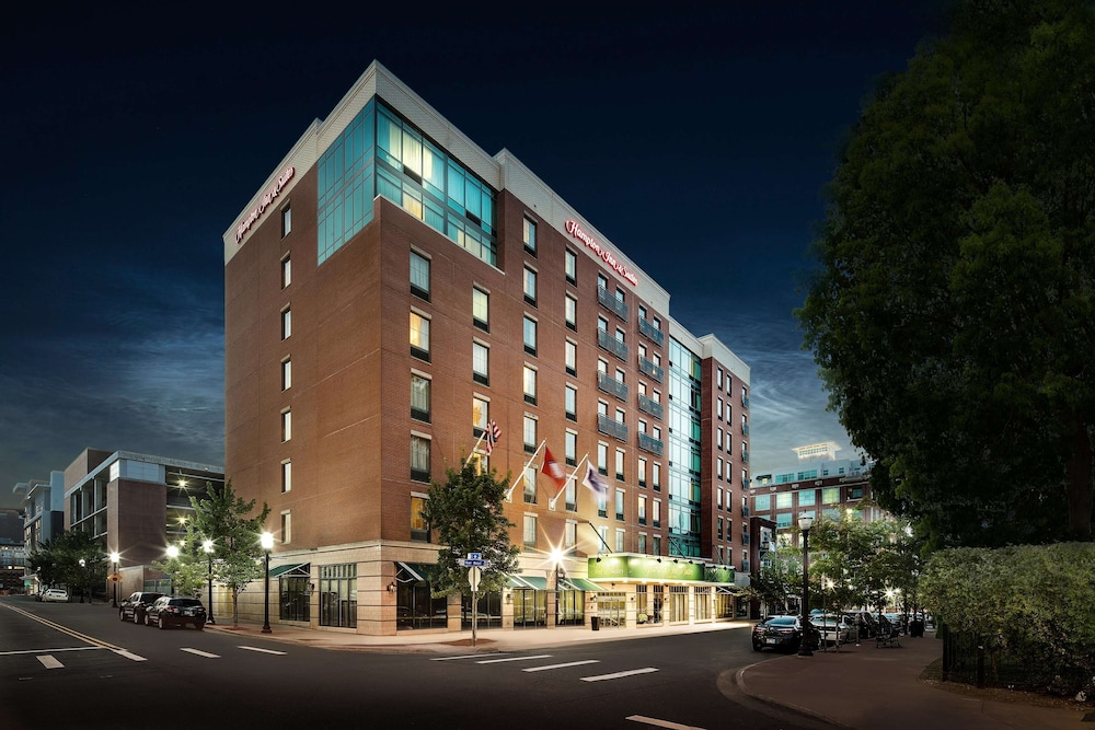 Hampton Inn Suites Little Rock Downtown 6/35