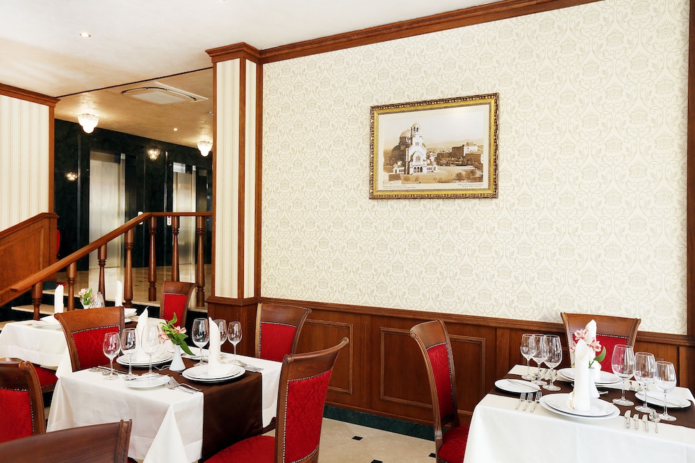 Coop Hotel Sofia 54/69