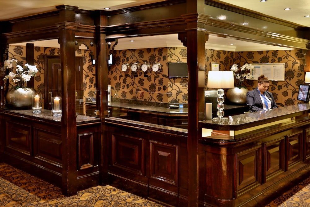 The Bull Hotel, Sure Hotel Collection by Best Western 47/49
