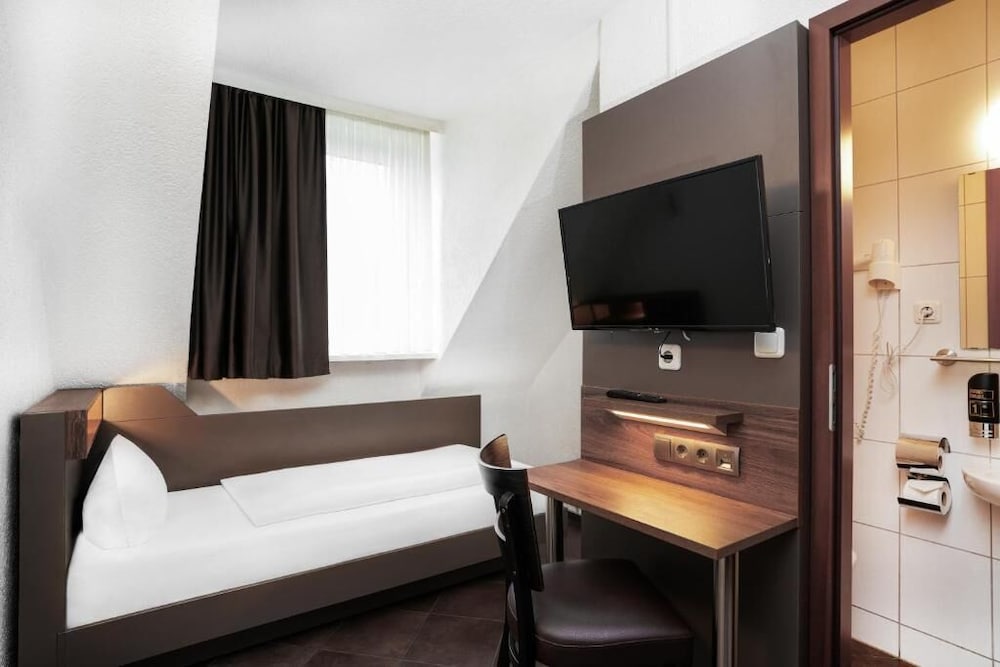 Frohnhauser Hof Hotel 20/42
