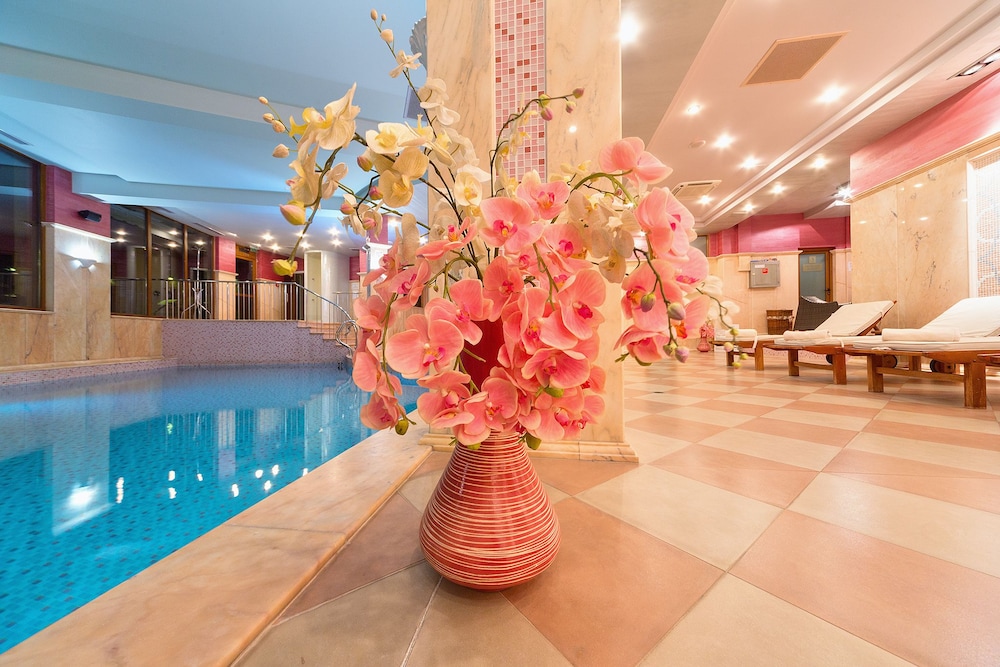 Hotel Club Central 25/49