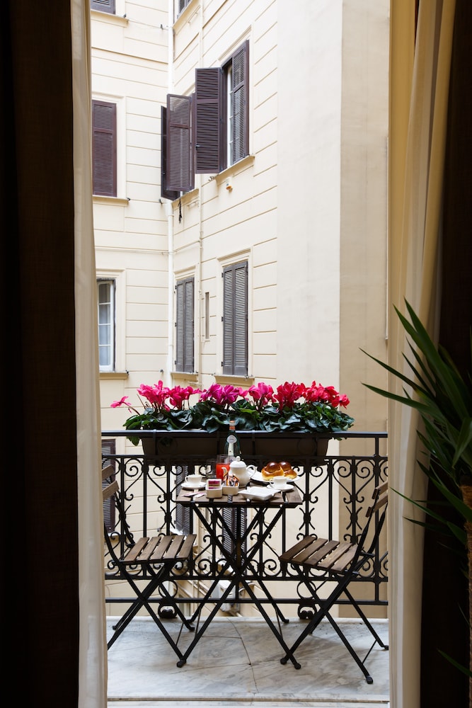 Nap Luxury Guest House 33/50