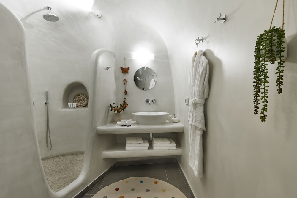 Mellow Luxury Cave 76/77