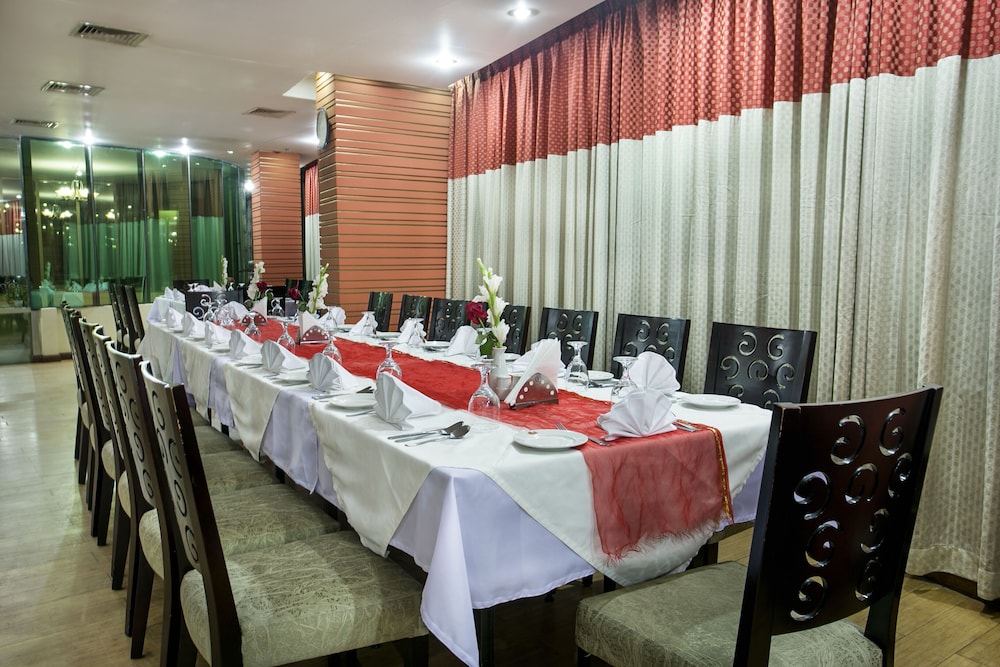 ROSE VIEW HOTEL 50/64