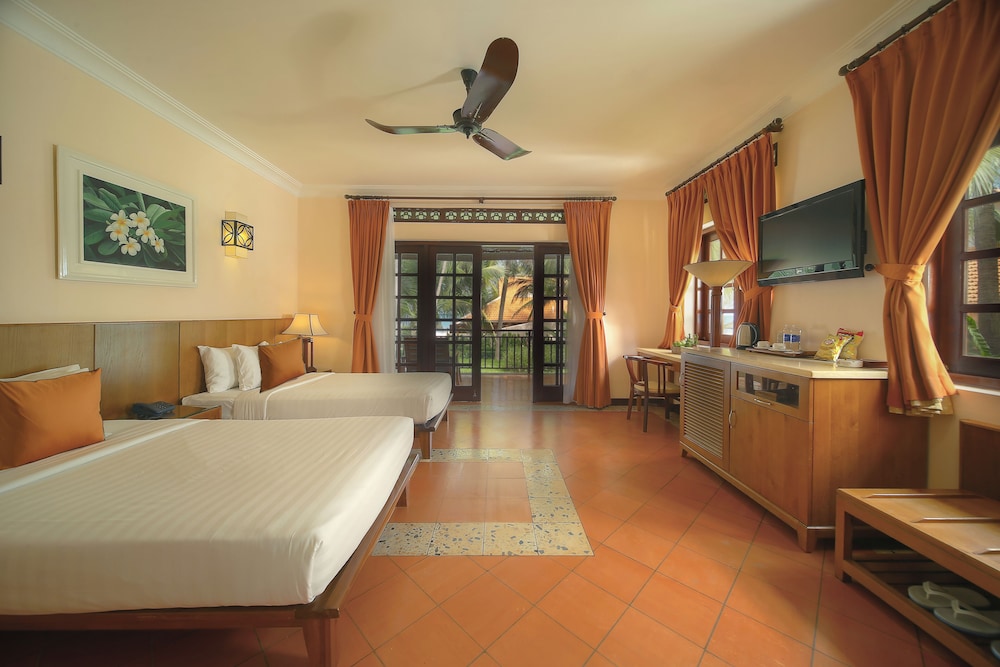 SUITE, VILLA, TWIN BEDS, GARDEN VIEW