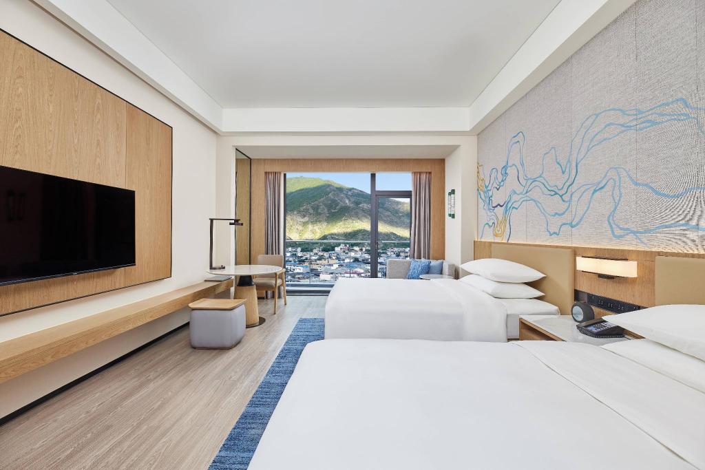Panorama, Guest Room, Executive, 2 Double Beds, Mountain View